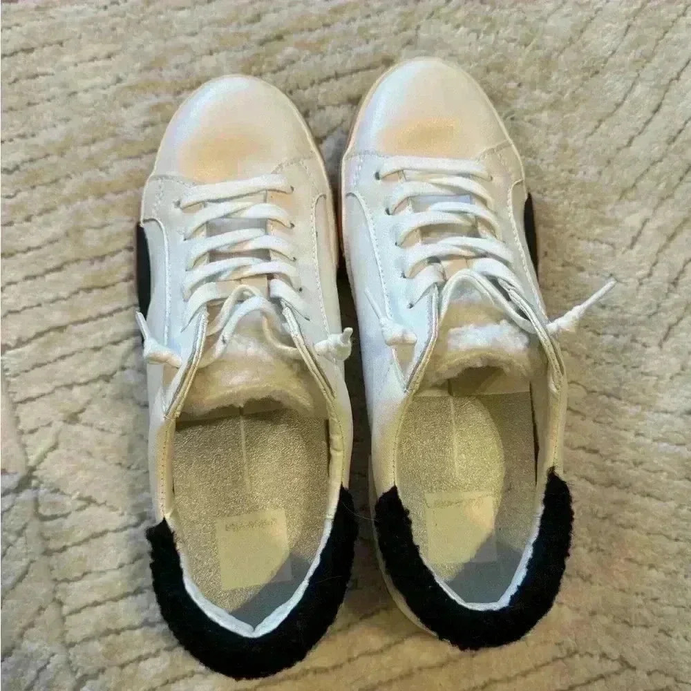 Dolce vita woman’s tennis shoes
